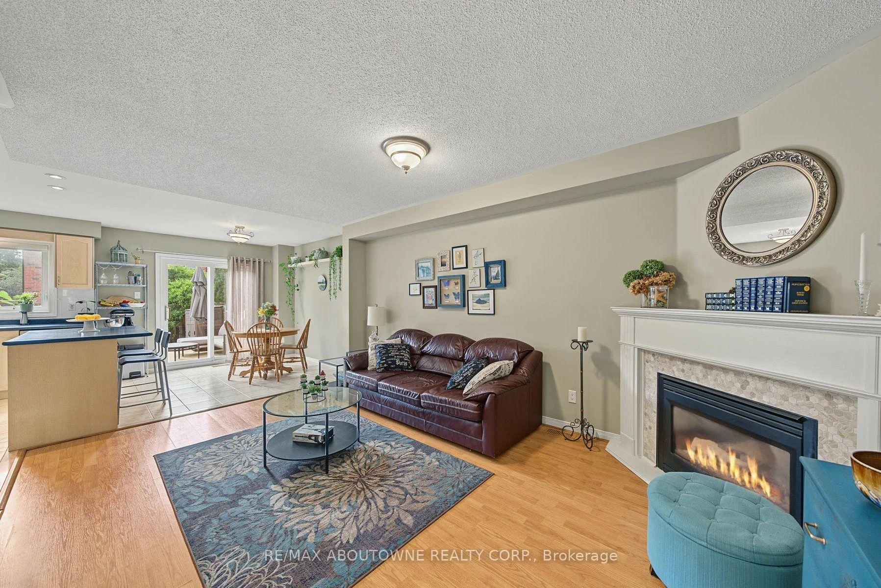 Photo 7 of 5110 Falconcrest Drive, Burlington, Uptown — HOMEH
