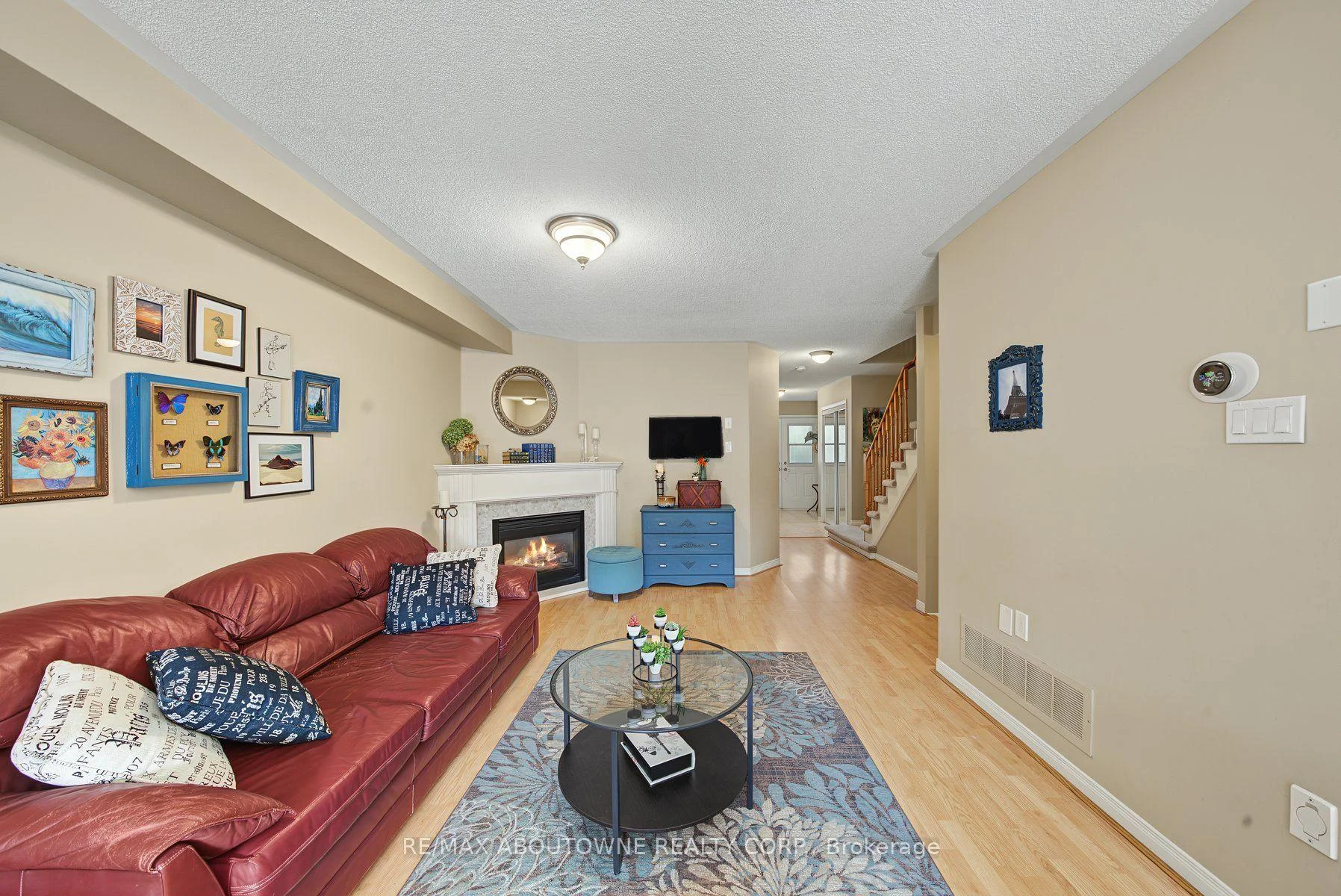 Photo 12 of 5110 Falconcrest Drive, Burlington, Uptown — HOMEH