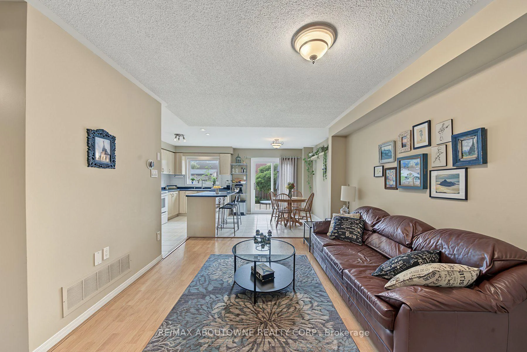 Photo 20 of 5110 Falconcrest Drive, Burlington, Uptown — HOMEH