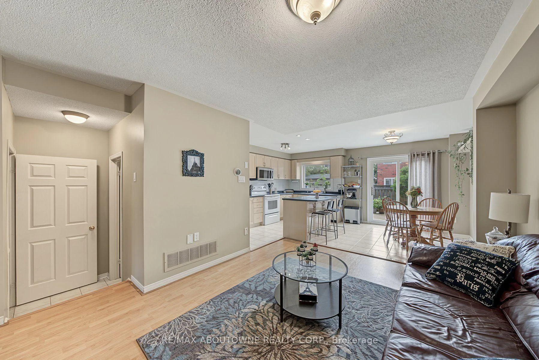 Photo 25 of 5110 Falconcrest Drive, Burlington, Uptown — HOMEH