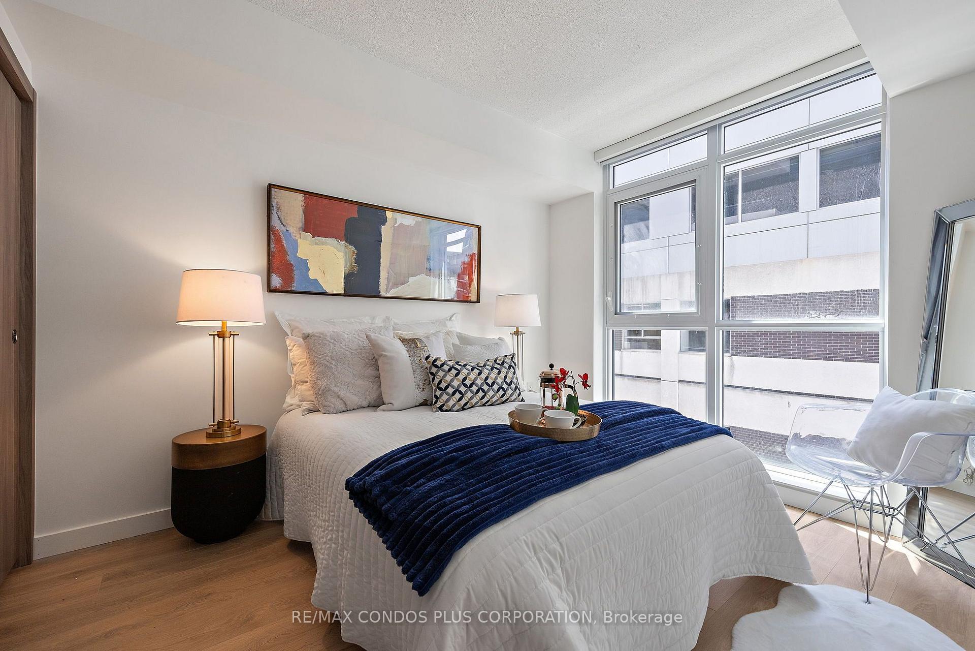 Photo 6 of Unit 810, 38 Widmer Street, Toronto, Waterfront Communities — HOMEH