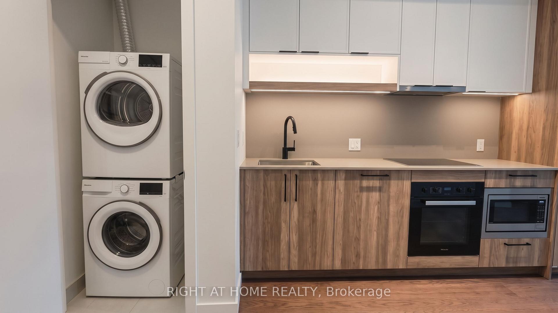 Photo 2 of Unit 202, 91 Montclair Avenue, Toronto, Forest Hill South — HOMEH