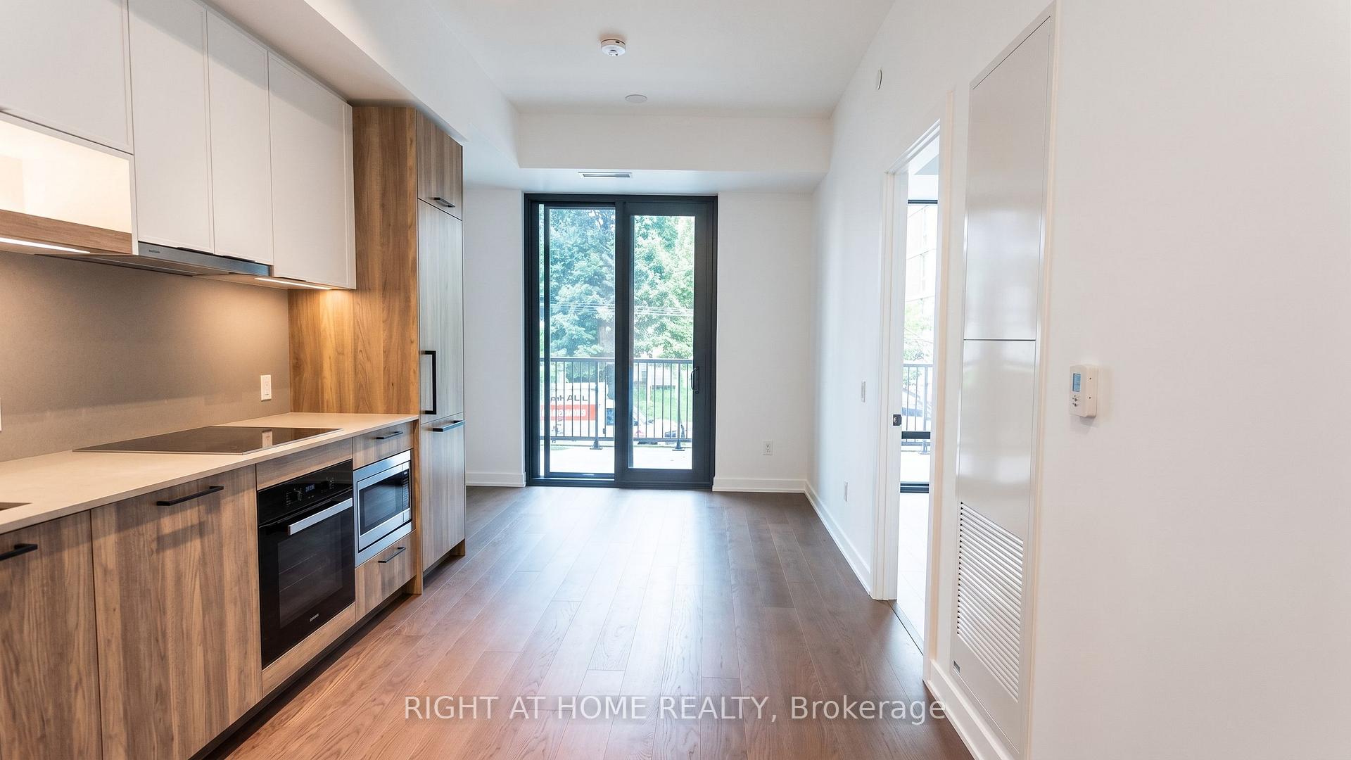 Photo 4 of Unit 202, 91 Montclair Avenue, Toronto, Forest Hill South — HOMEH