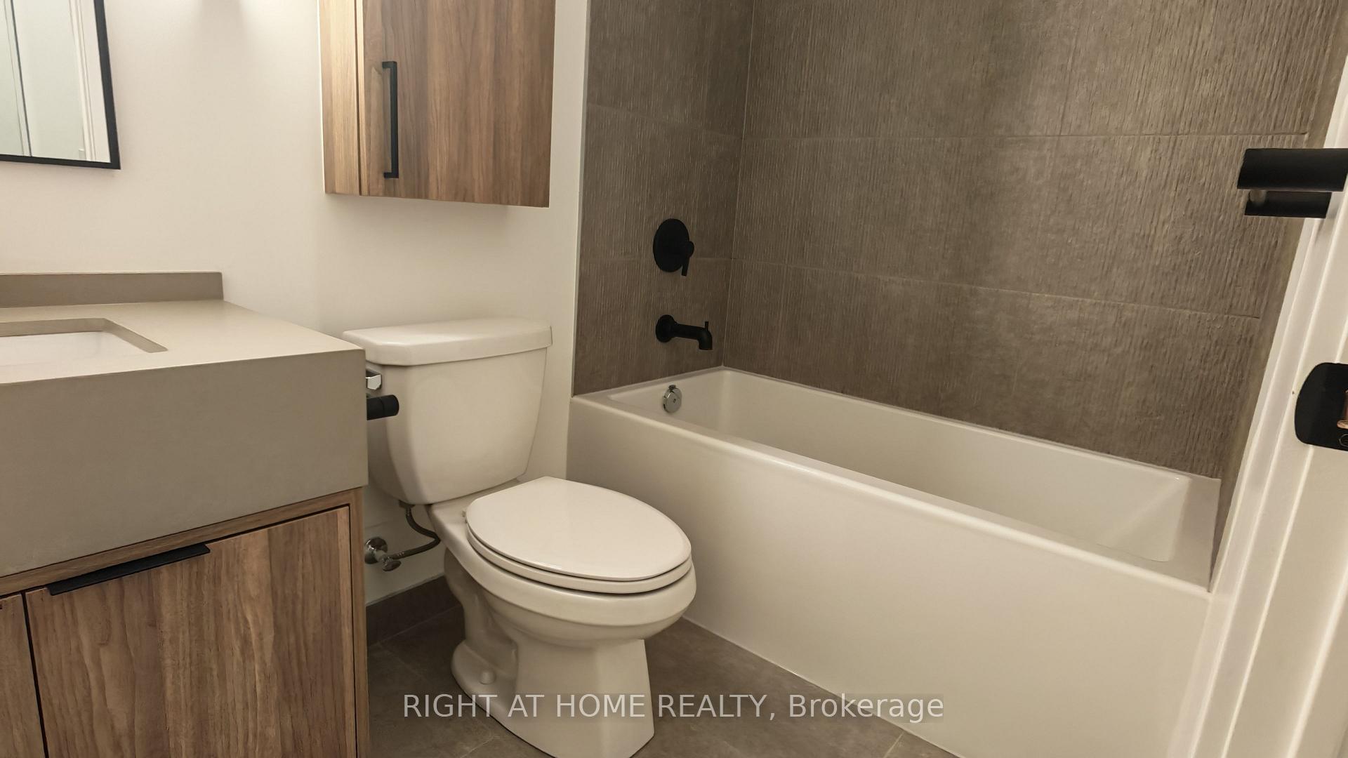 Photo 6 of Unit 202, 91 Montclair Avenue, Toronto, Forest Hill South — HOMEH