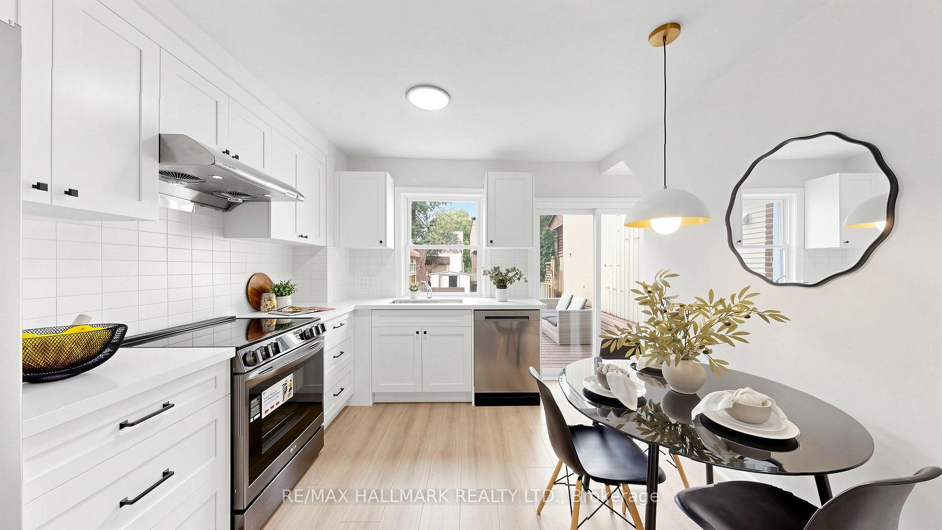 Photo 8 of 16 Queensdale Avenue, Toronto, Danforth Village-East York — HOMEH