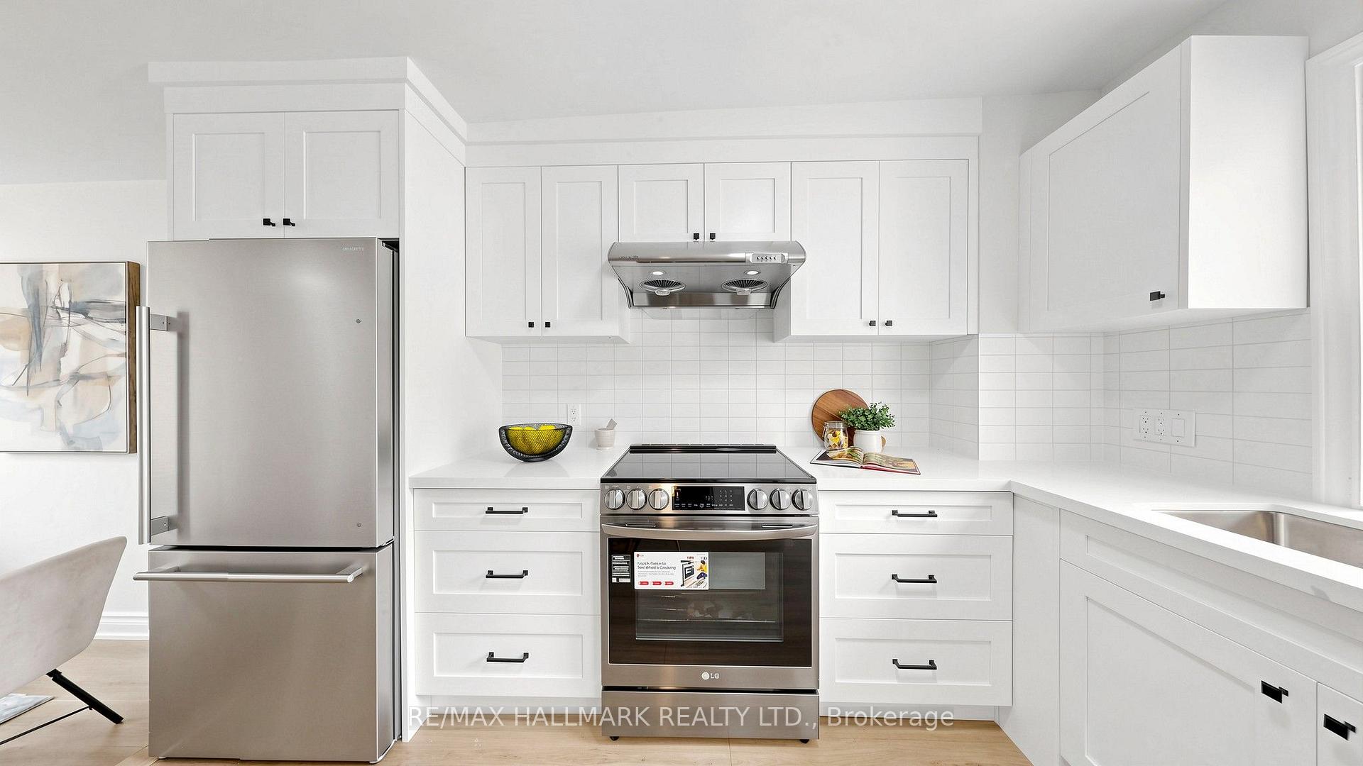 Photo 9 of 16 Queensdale Avenue, Toronto, Danforth Village-East York — HOMEH