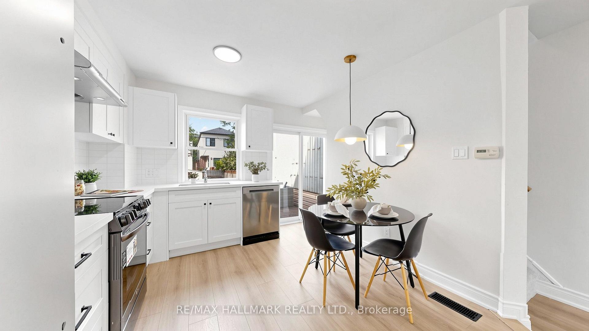 Photo 11 of 16 Queensdale Avenue, Toronto, Danforth Village-East York — HOMEH
