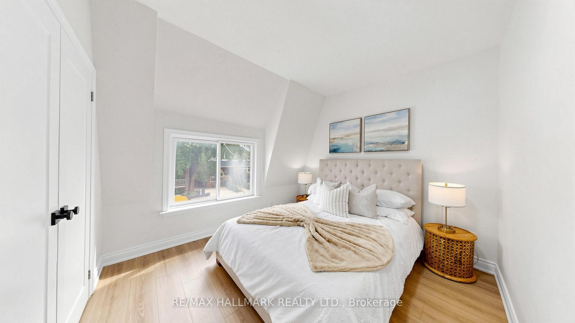 Photo 12 of 16 Queensdale Avenue, Toronto, Danforth Village-East York — HOMEH