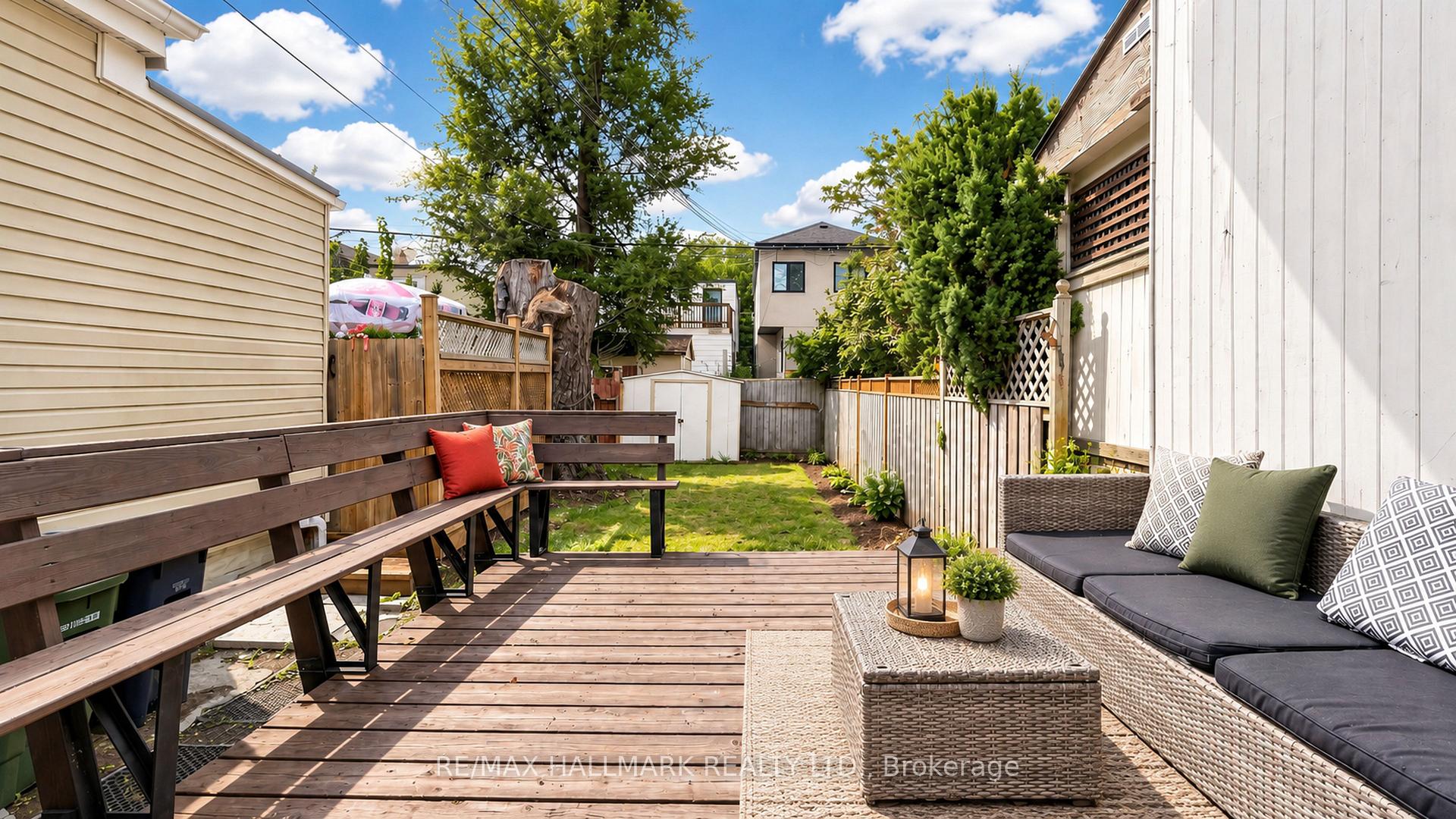 Photo 24 of 16 Queensdale Avenue, Toronto, Danforth Village-East York — HOMEH