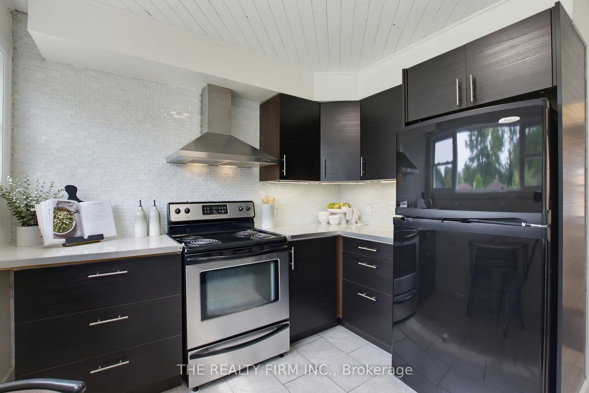 Photo 6 of 190 Vancouver Street, London, East H — HOMEH