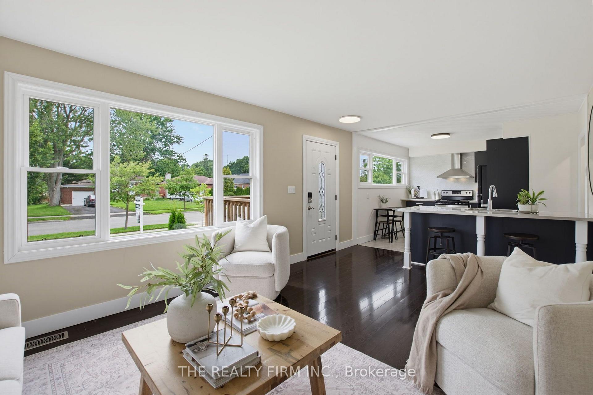 Photo 10 of 190 Vancouver Street, London, East H — HOMEH