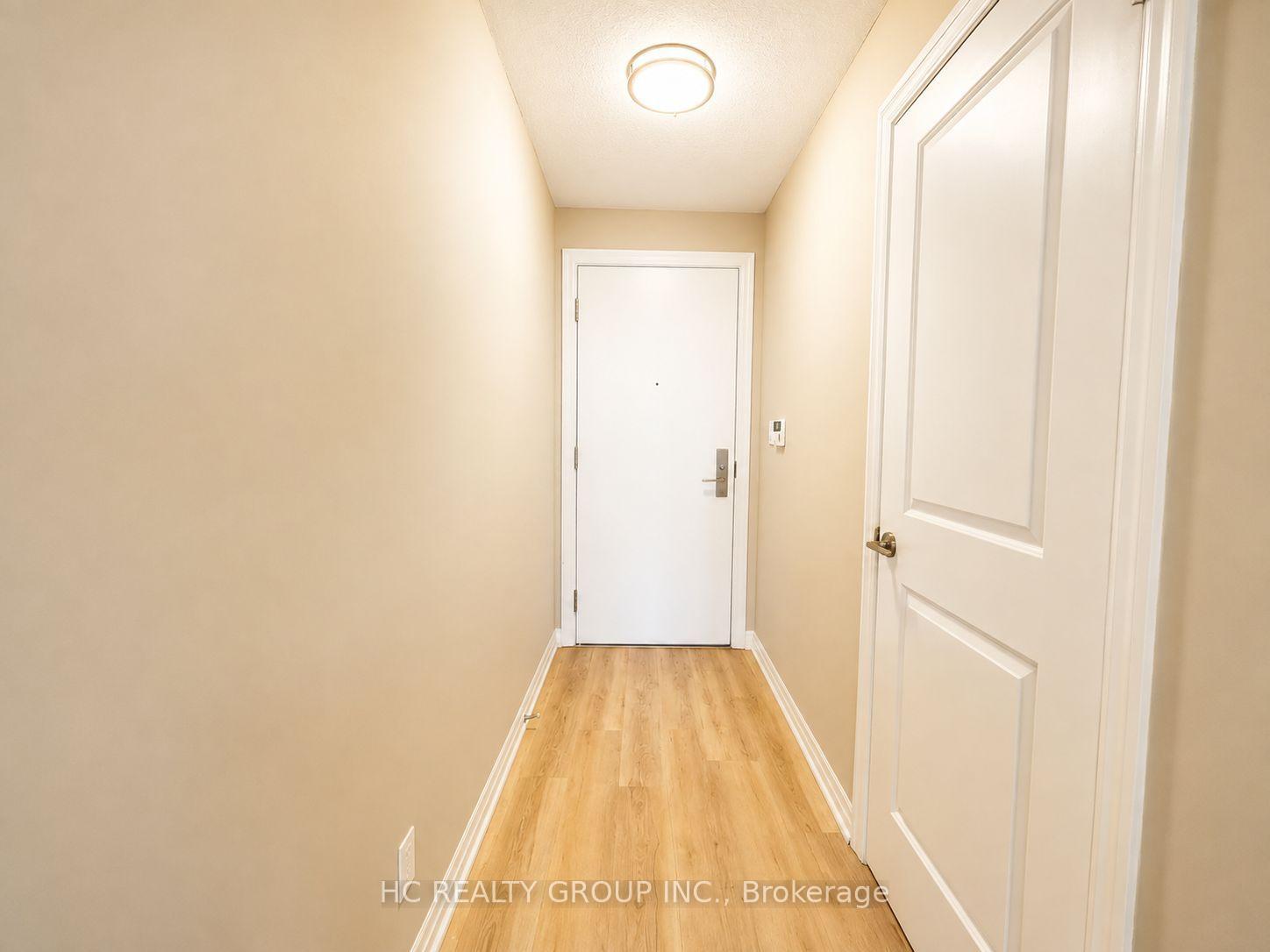 Photo 4 of Unit 1811, 2015 Sheppard Avenue E, North York, Henry Farm — HOMEH