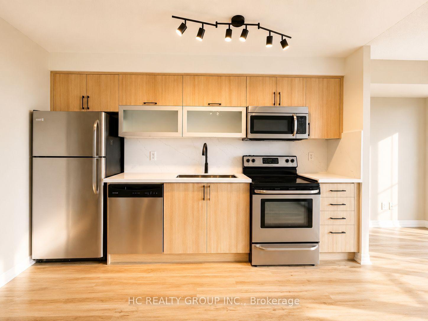 Photo 5 of Unit 1811, 2015 Sheppard Avenue E, North York, Henry Farm — HOMEH
