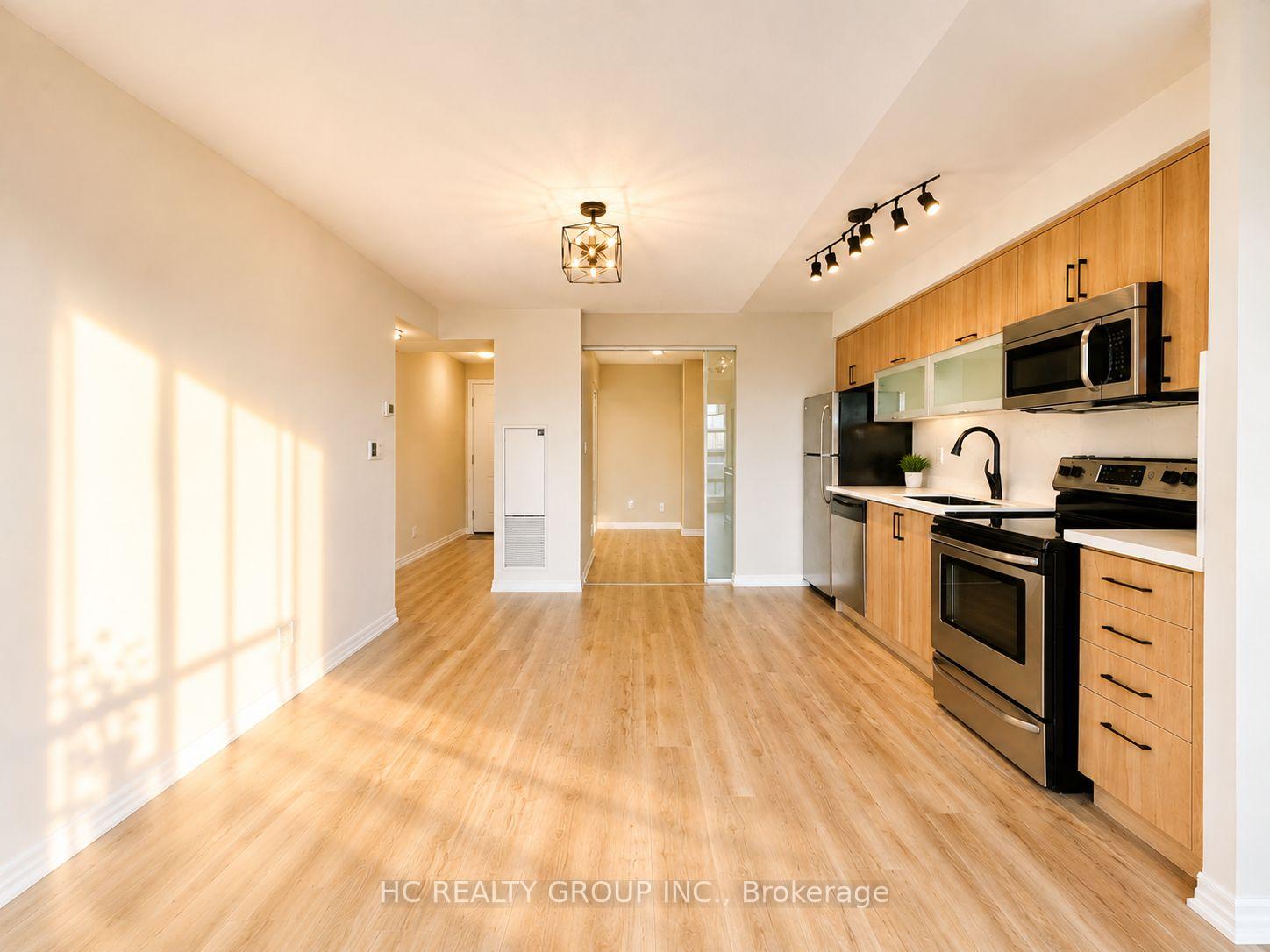 Photo 6 of Unit 1811, 2015 Sheppard Avenue E, North York, Henry Farm — HOMEH