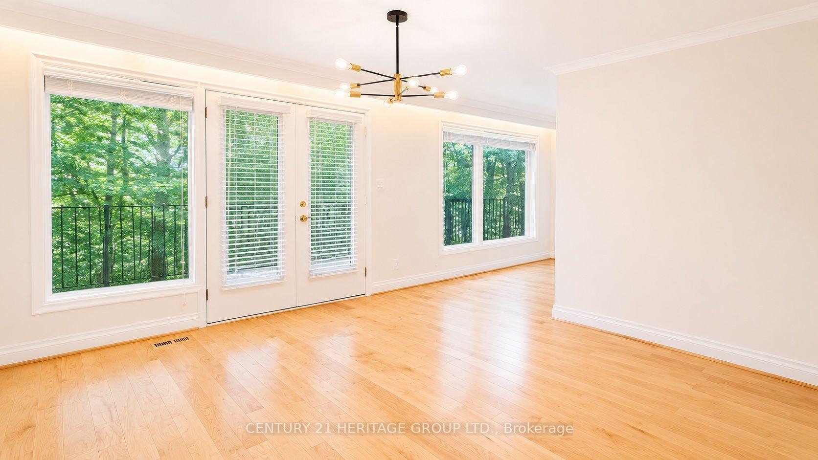 Photo 14 of Unit Main, 17 Hi Mount Drive, North York, Bayview Village — HOMEH