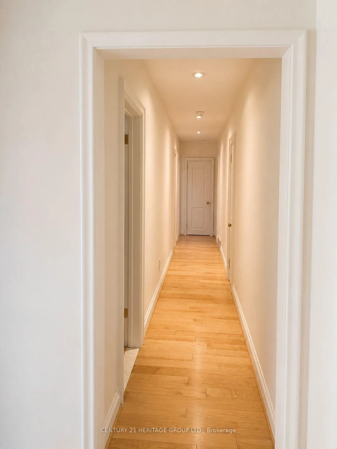 Photo 24 of Unit Main, 17 Hi Mount Drive, North York, Bayview Village — HOMEH