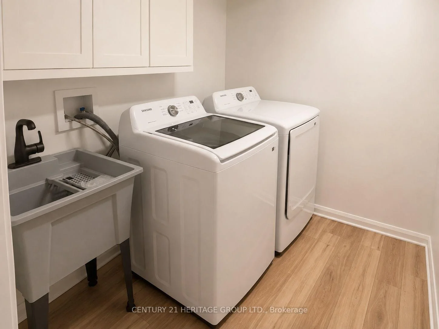Photo 51 of Unit Main, 17 Hi Mount Drive, North York, Bayview Village — HOMEH
