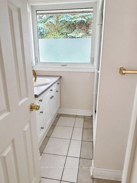 Photo 8 of 1464 Thornton Road, Oshawa, Northwood — HOMEH