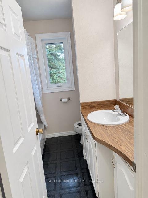 Photo 9 of 1464 Thornton Road, Oshawa, Northwood — HOMEH