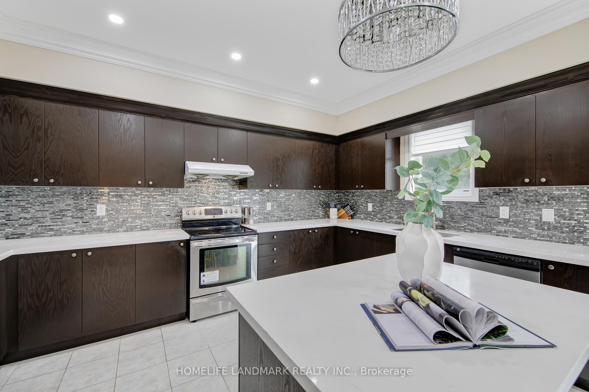 Photo 15 of 68 Grandell Drive, Hamilton, Meadowlands — HOMEH
