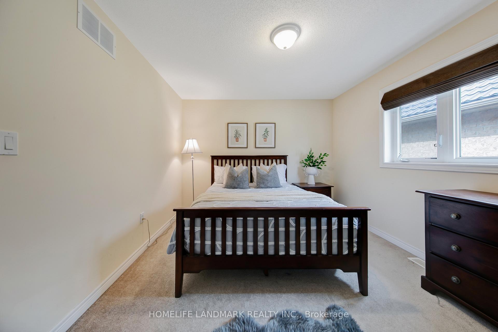 Photo 30 of 68 Grandell Drive, Hamilton, Meadowlands — HOMEH