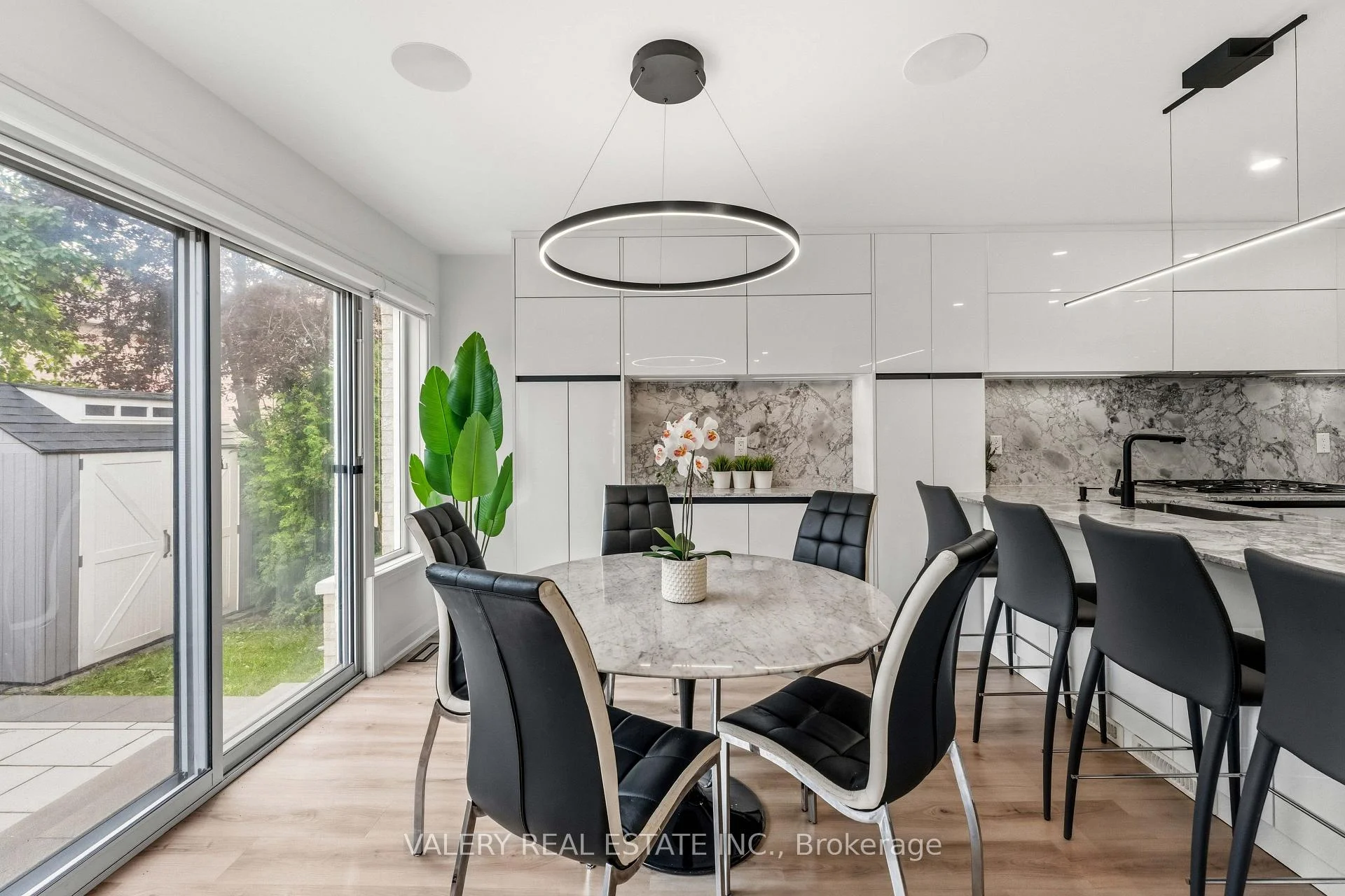 Photo 11 of 9 Vanguard Road, Vaughan, Patterson — HOMEH