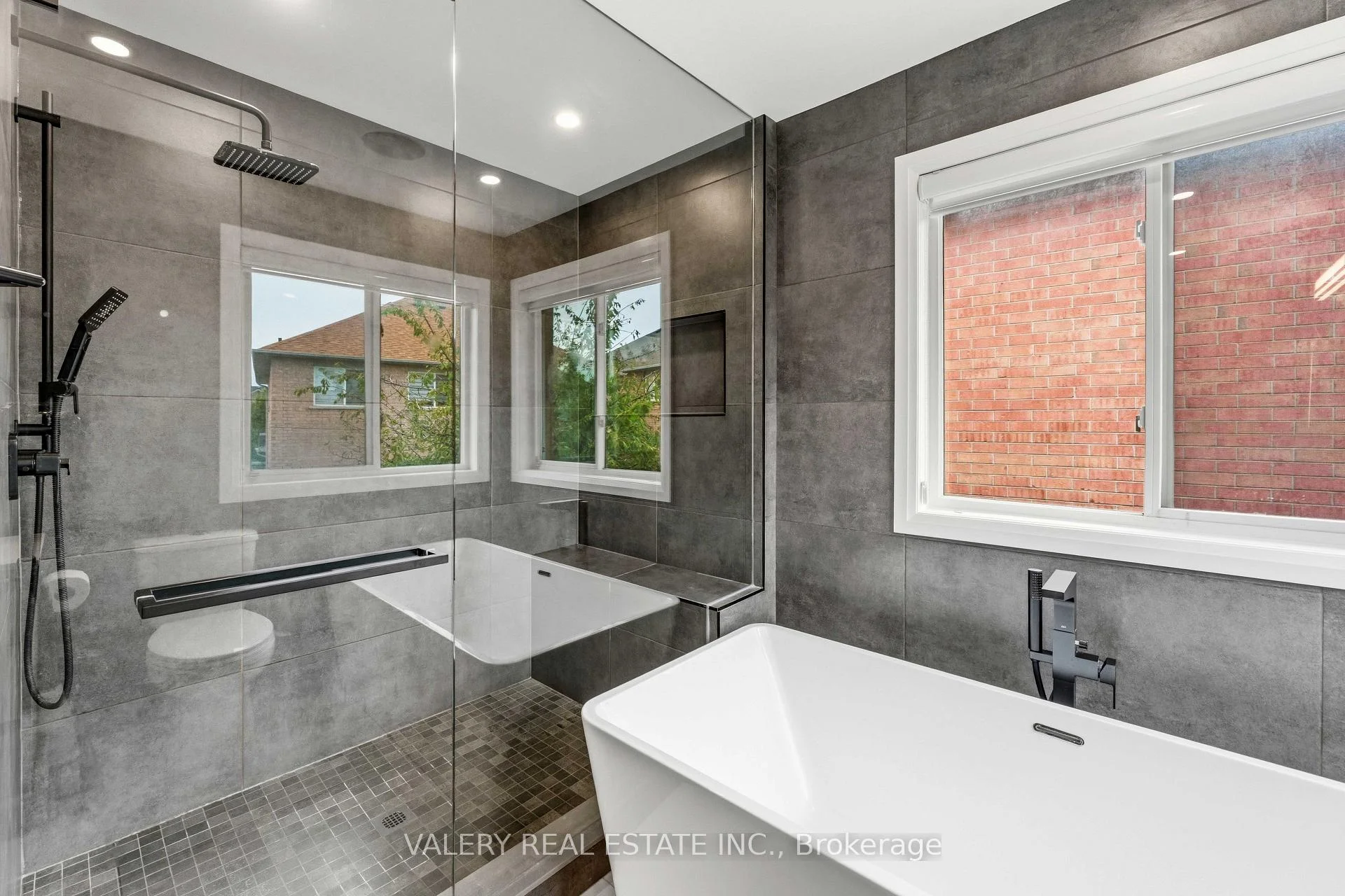 Photo 27 of 9 Vanguard Road, Vaughan, Patterson — HOMEH