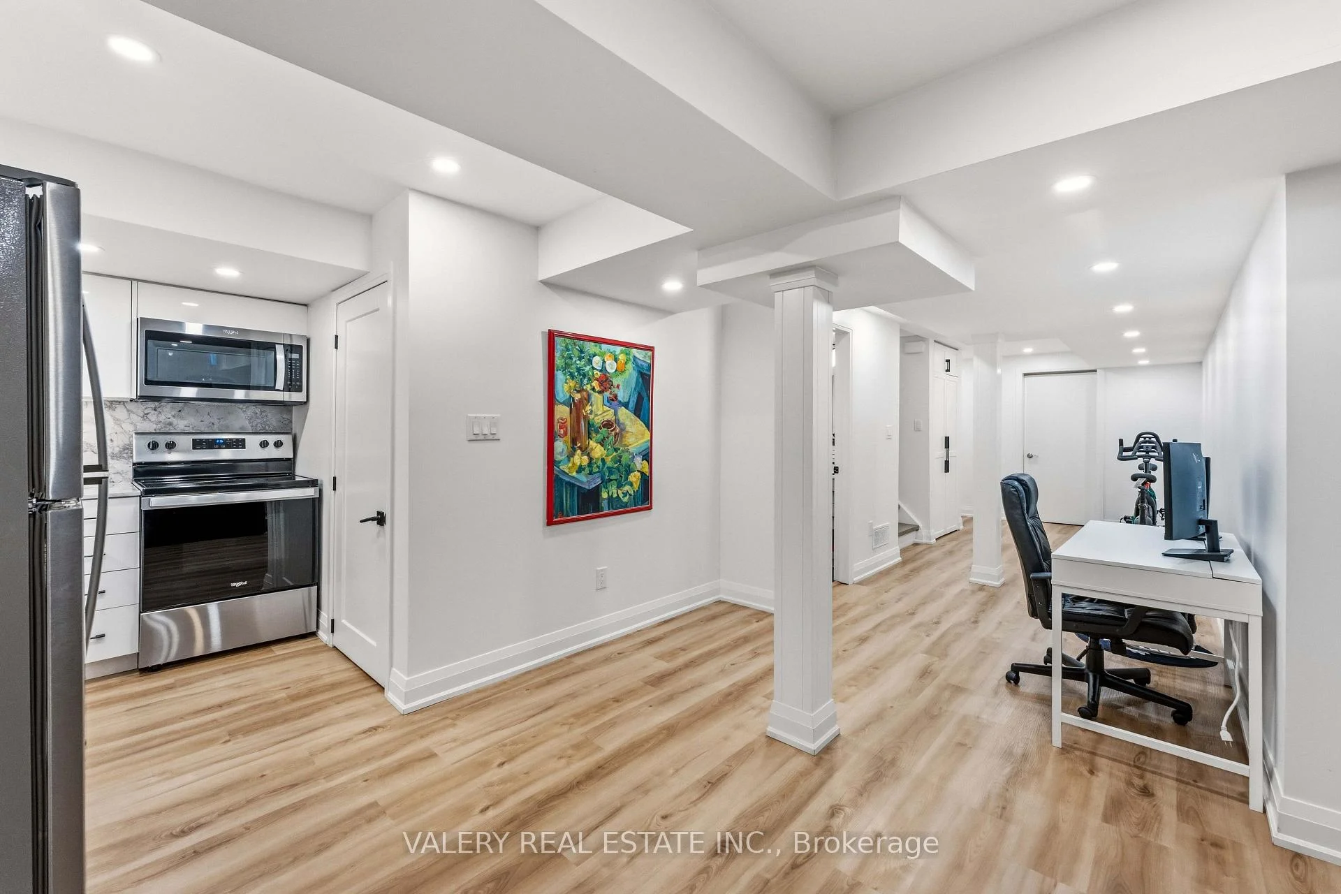 Photo 37 of 9 Vanguard Road, Vaughan, Patterson — HOMEH