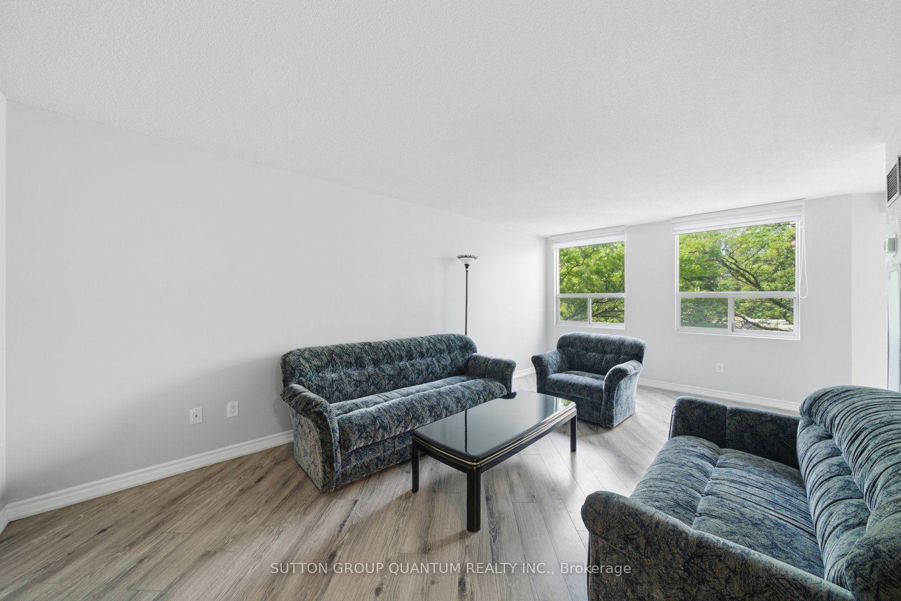 Photo 14 of Unit 304, 3650 Kaneff Crescent, Mississauga, Mississauga Valleys — HOMEH