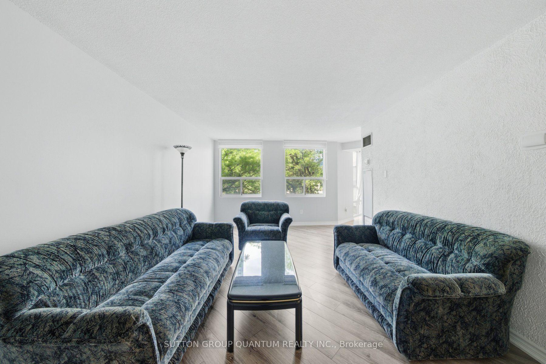 Photo 15 of Unit 304, 3650 Kaneff Crescent, Mississauga, Mississauga Valleys — HOMEH