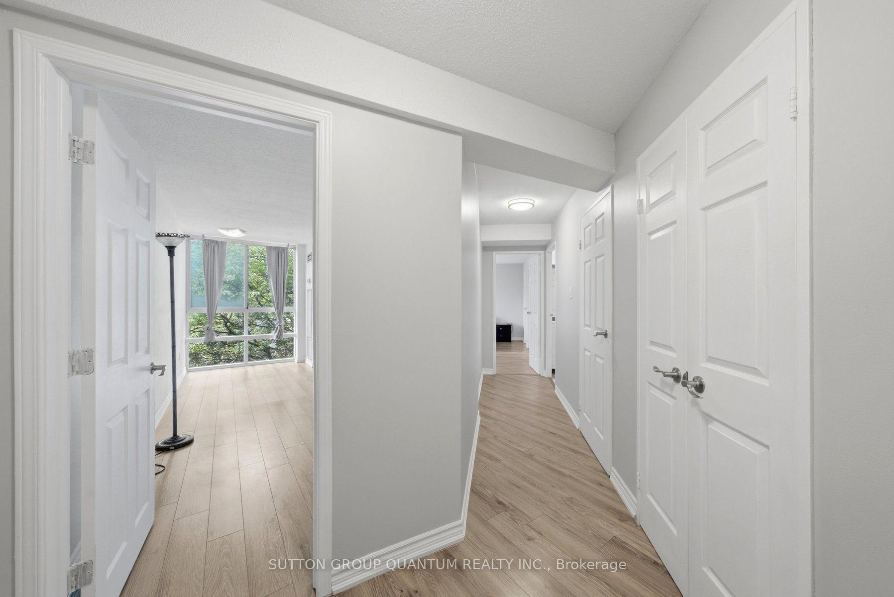 Photo 17 of Unit 304, 3650 Kaneff Crescent, Mississauga, Mississauga Valleys — HOMEH