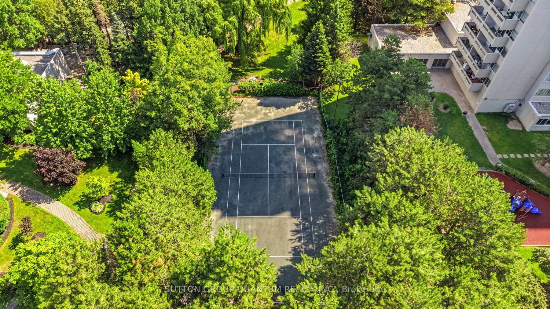 Photo 24 of Unit 304, 3650 Kaneff Crescent, Mississauga, Mississauga Valleys — HOMEH