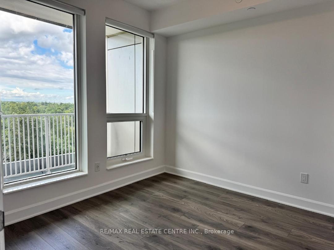 Photo 13 of Unit 718, 3240 William Coltson Avenue, Oakville, Joshua Meadows — HOMEH