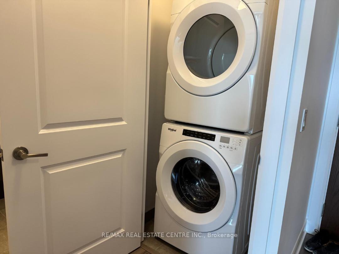 Photo 18 of Unit 718, 3240 William Coltson Avenue, Oakville, Joshua Meadows — HOMEH
