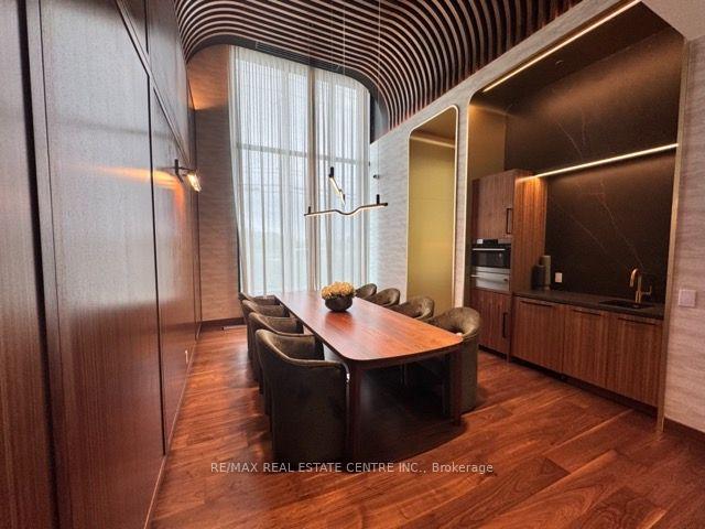 Photo 23 of Unit 718, 3240 William Coltson Avenue, Oakville, Joshua Meadows — HOMEH