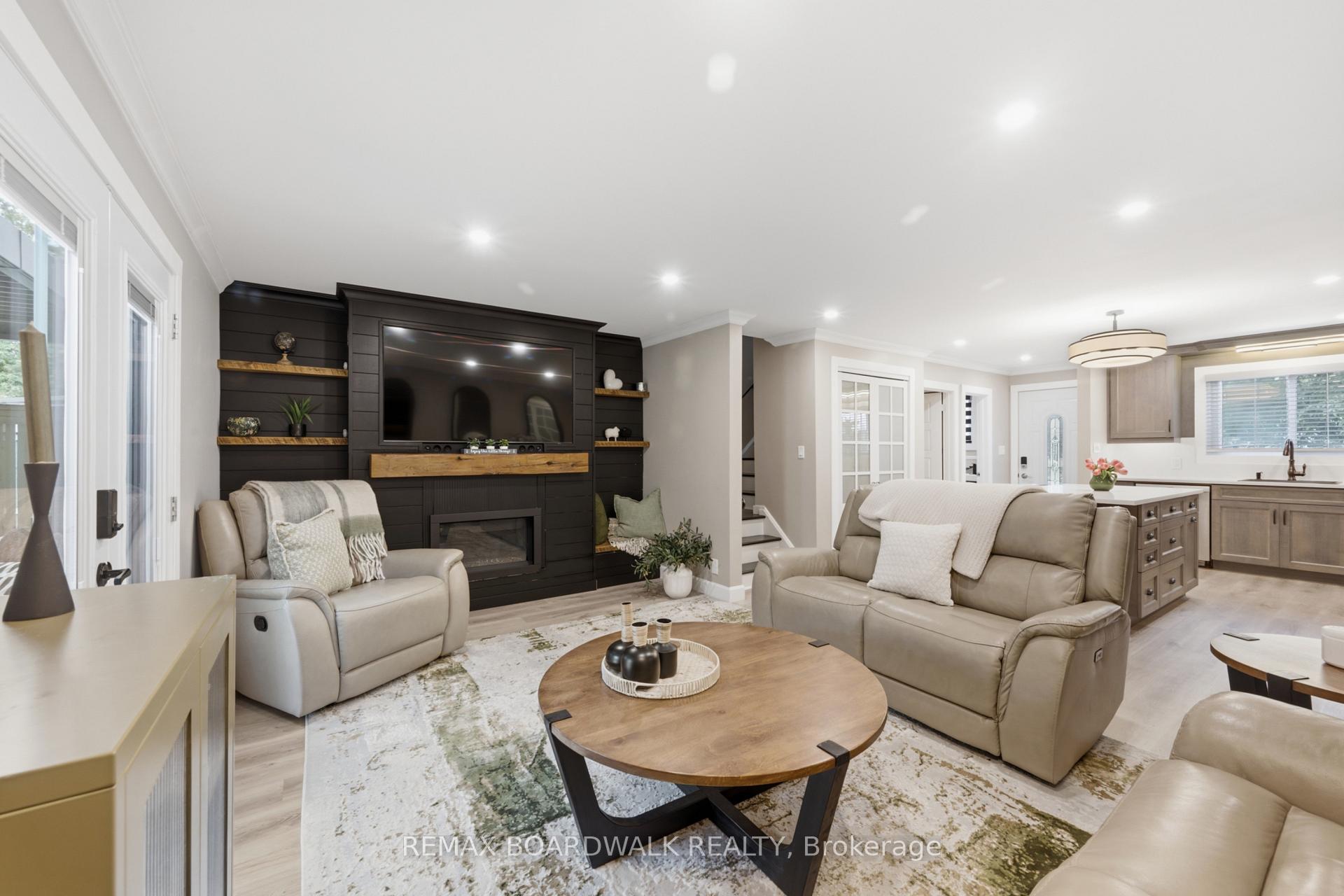 Photo 37 of 11 Maple Avenue, Brockville, Brockville — HOMEH