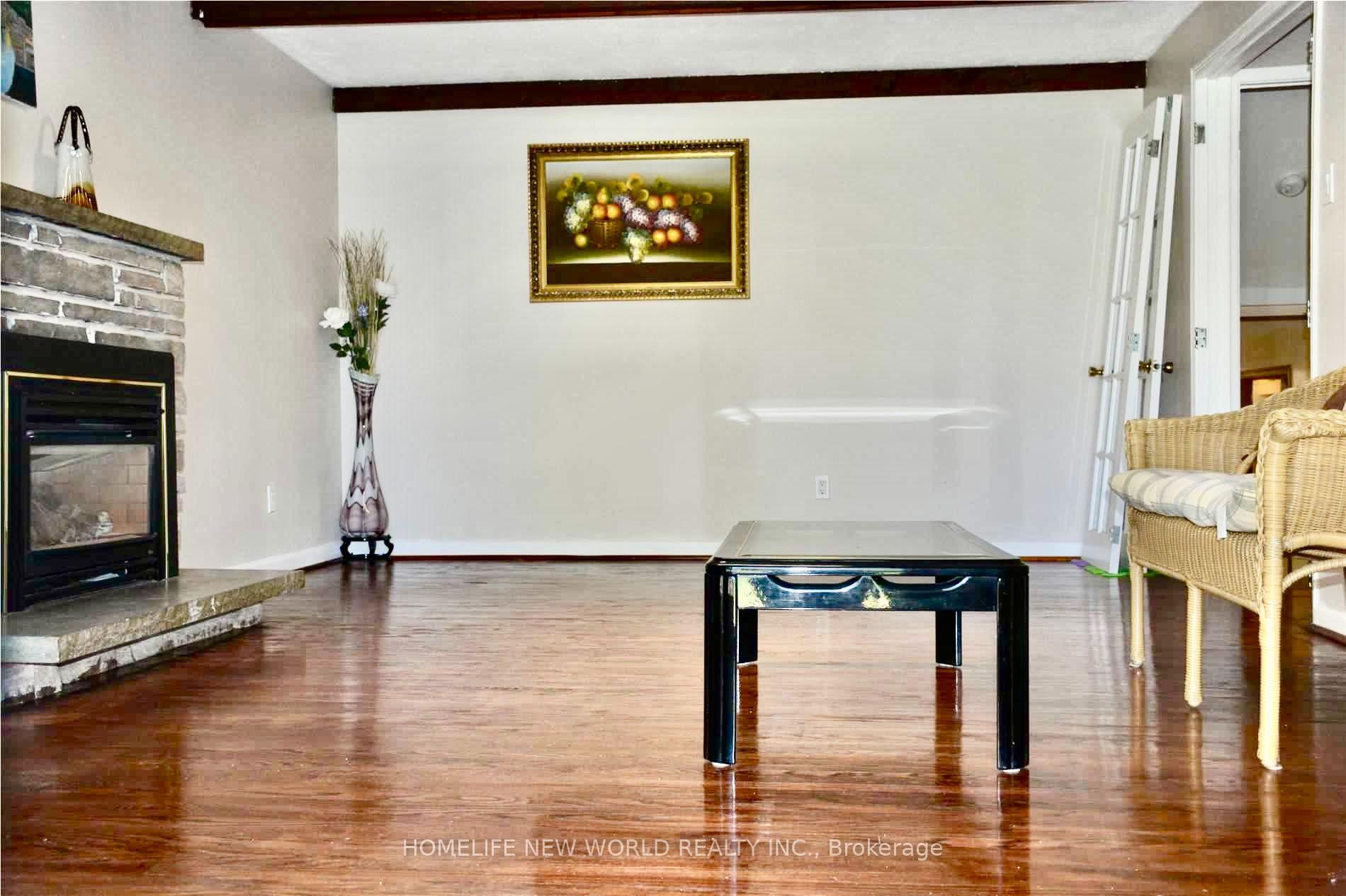 Photo 16 of 40 Brahms Avenue, North York, Hillcrest Village — HOMEH