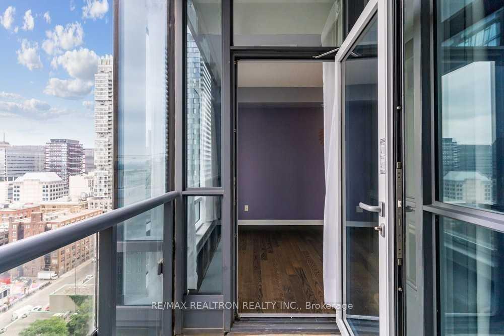 Photo 9 of Unit 2003, 295 Adelaide Street W, Toronto, Waterfront Communities — HOMEH