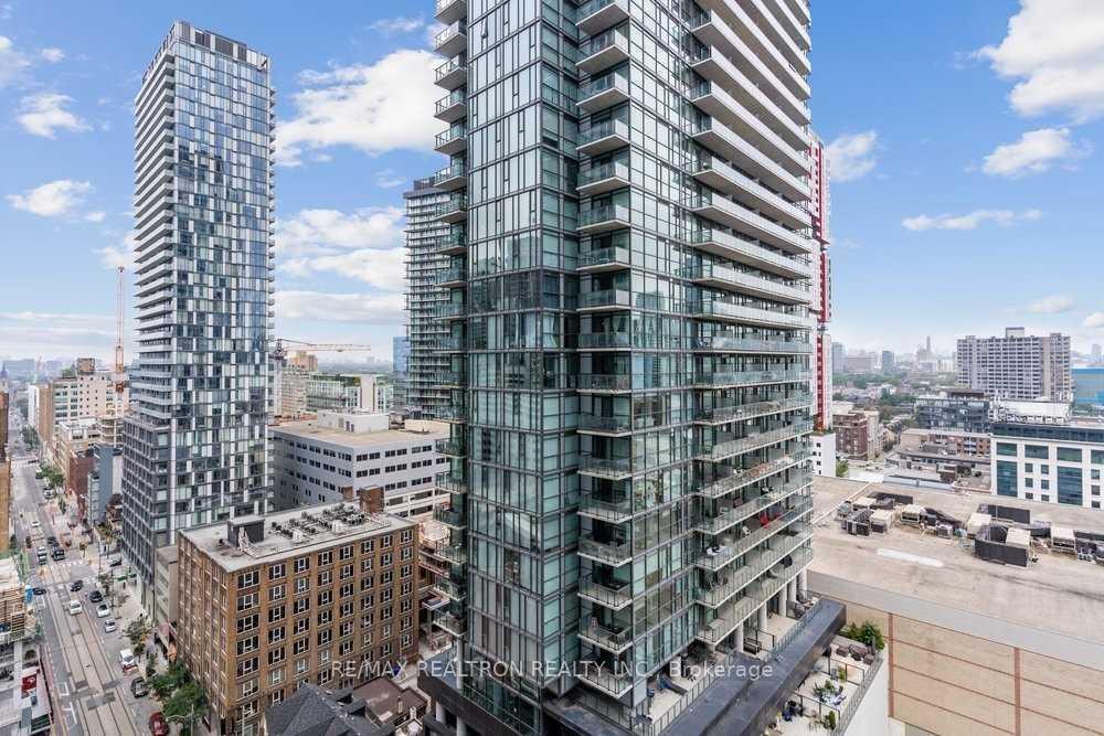 Photo 11 of Unit 2003, 295 Adelaide Street W, Toronto, Waterfront Communities — HOMEH