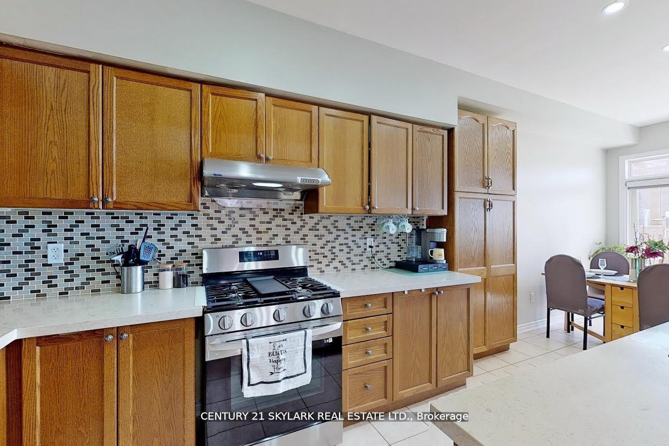 Photo 6 of 14 Mission Ridge Trail, Brampton, Bram East — HOMEH