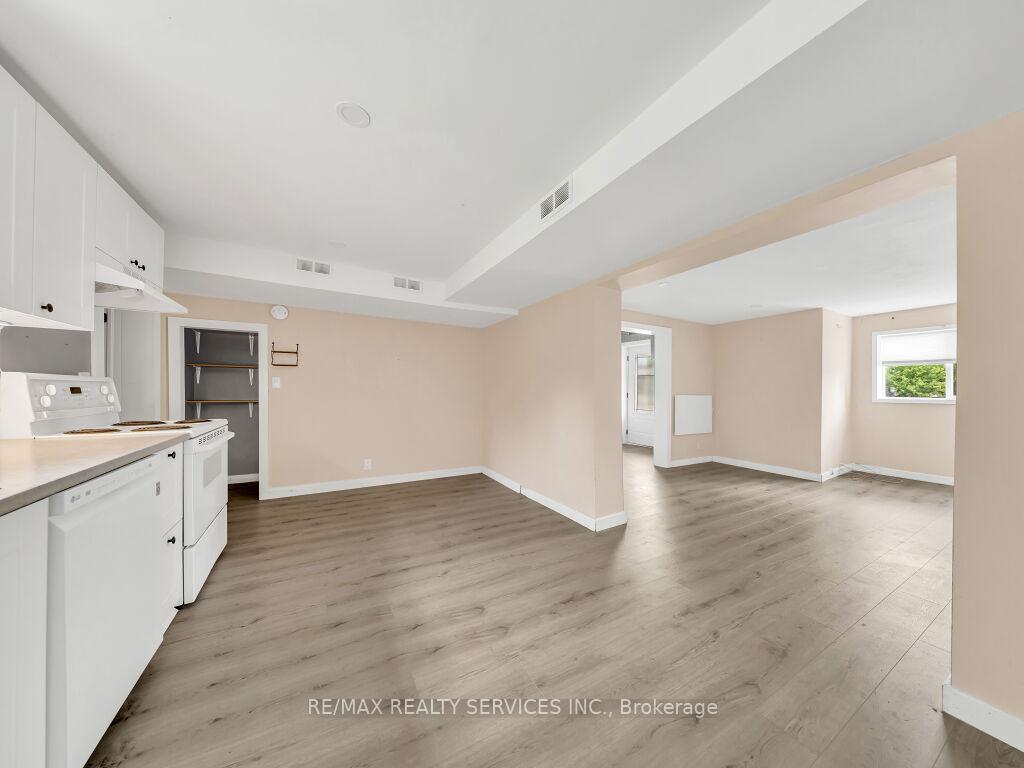Photo 11 of 123 Main Street W, Southgate — HOMEH