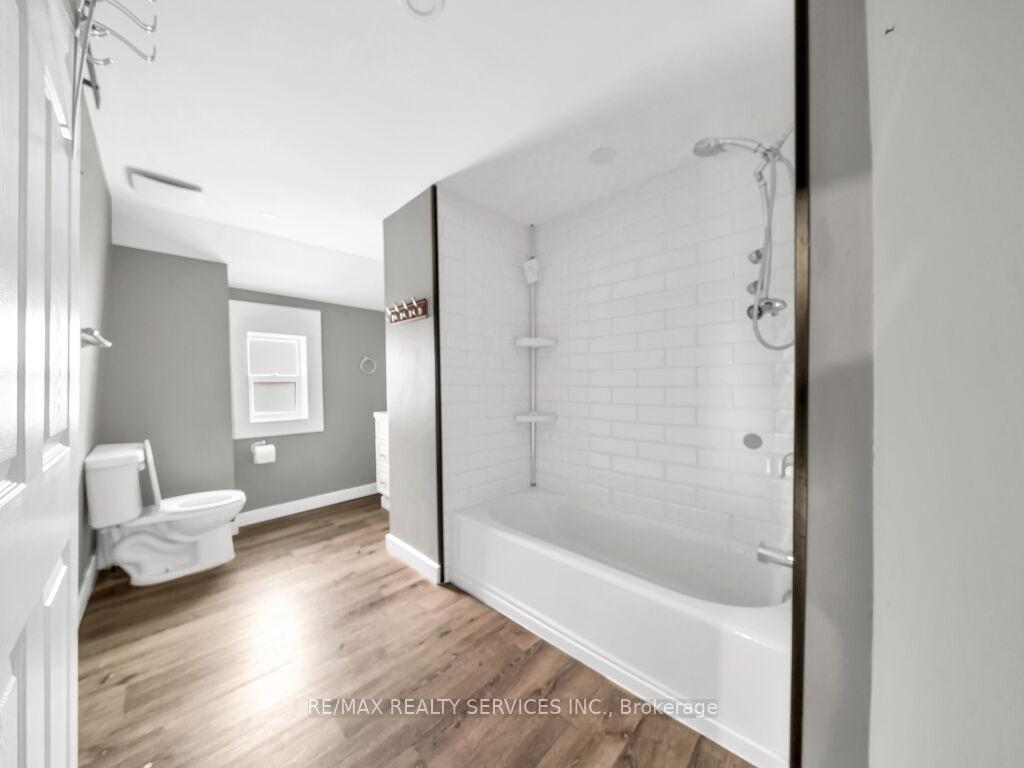 Photo 21 of 123 Main Street W, Southgate — HOMEH