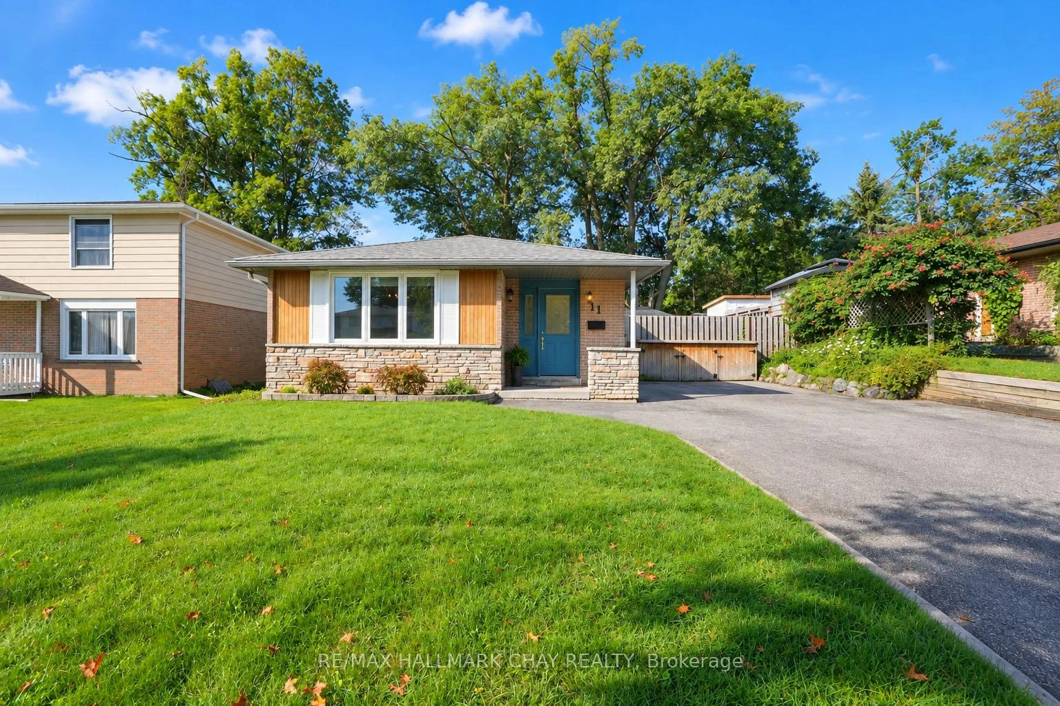 Photo 2 of 11 Daphne Crescent, Barrie, Cundles East — HOMEH