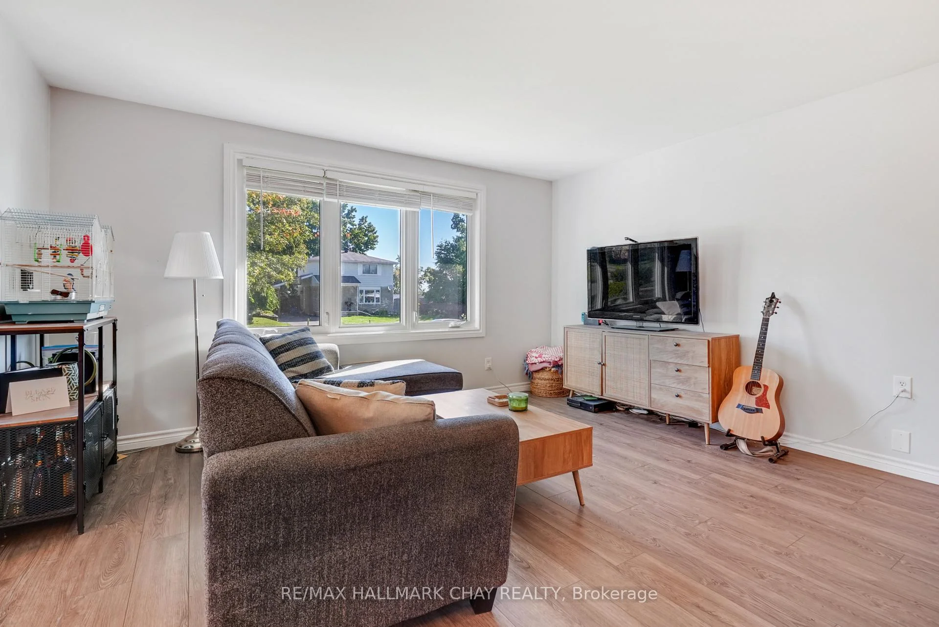 Photo 6 of 11 Daphne Crescent, Barrie, Cundles East — HOMEH