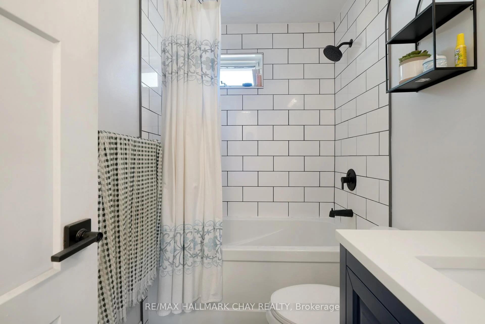 Photo 20 of 11 Daphne Crescent, Barrie, Cundles East — HOMEH