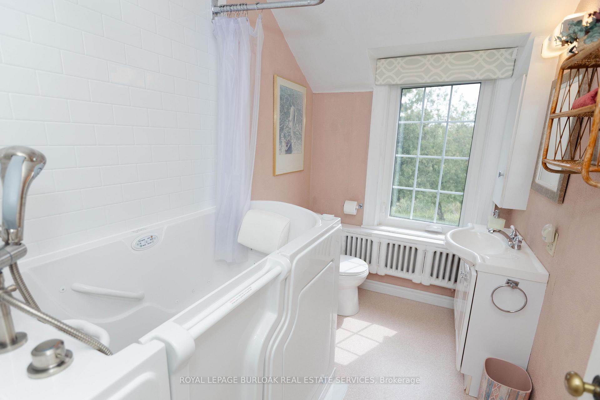 Photo 32 of 7682 Tremaine Road, Milton, Rural Milton West — HOMEH