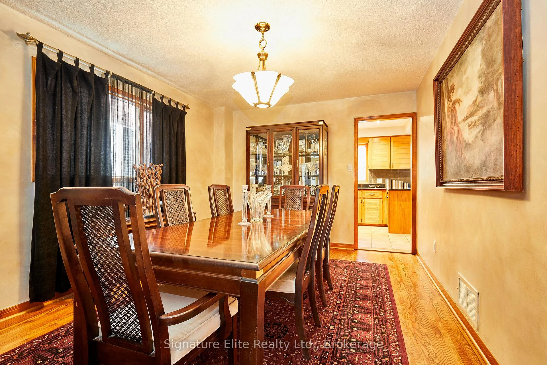 Photo 3 of Unit 401, 170 Avenue Road, Toronto, The Annex — HOMEH