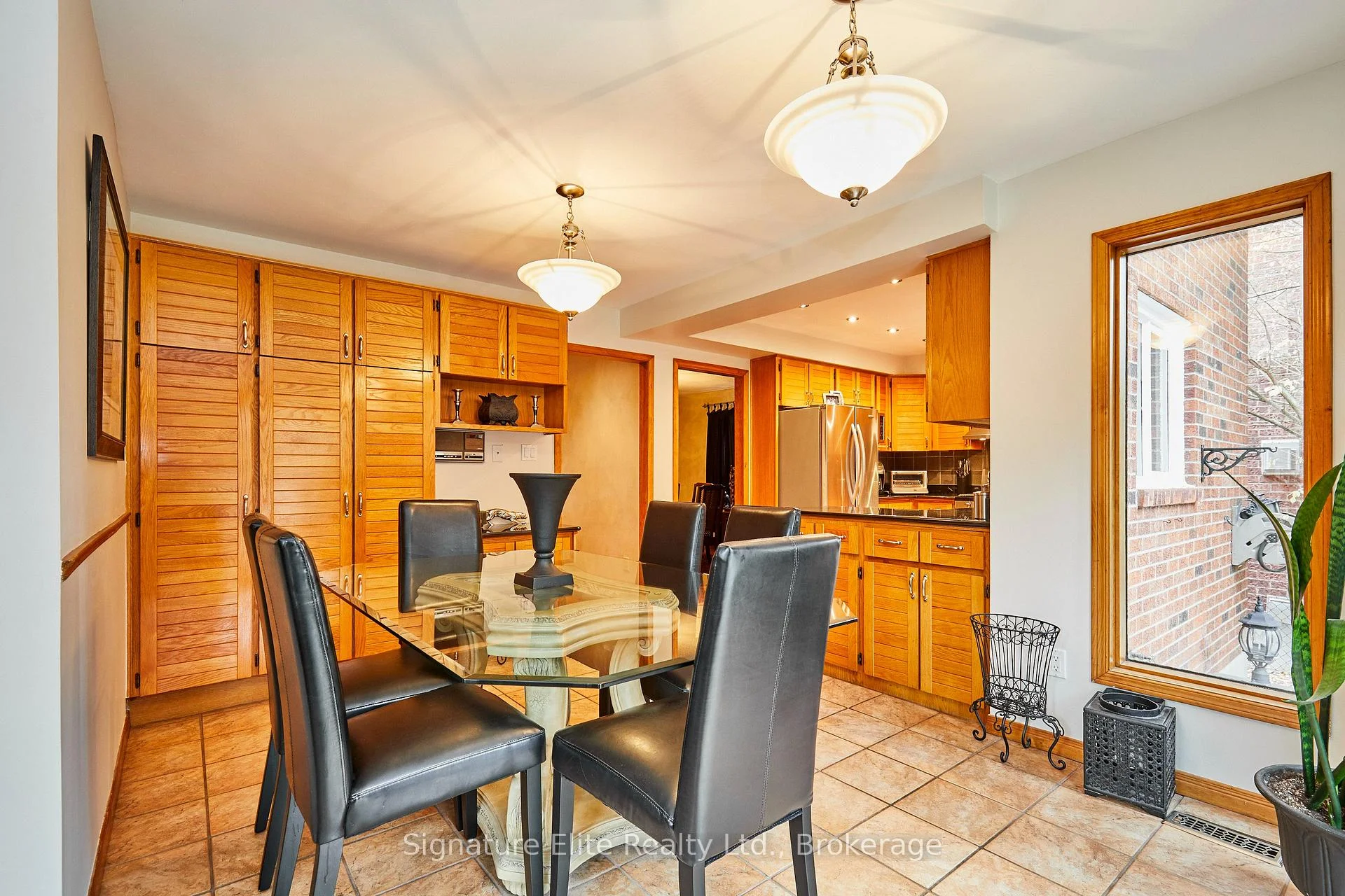 Photo 9 of Unit 401, 170 Avenue Road, Toronto, The Annex — HOMEH