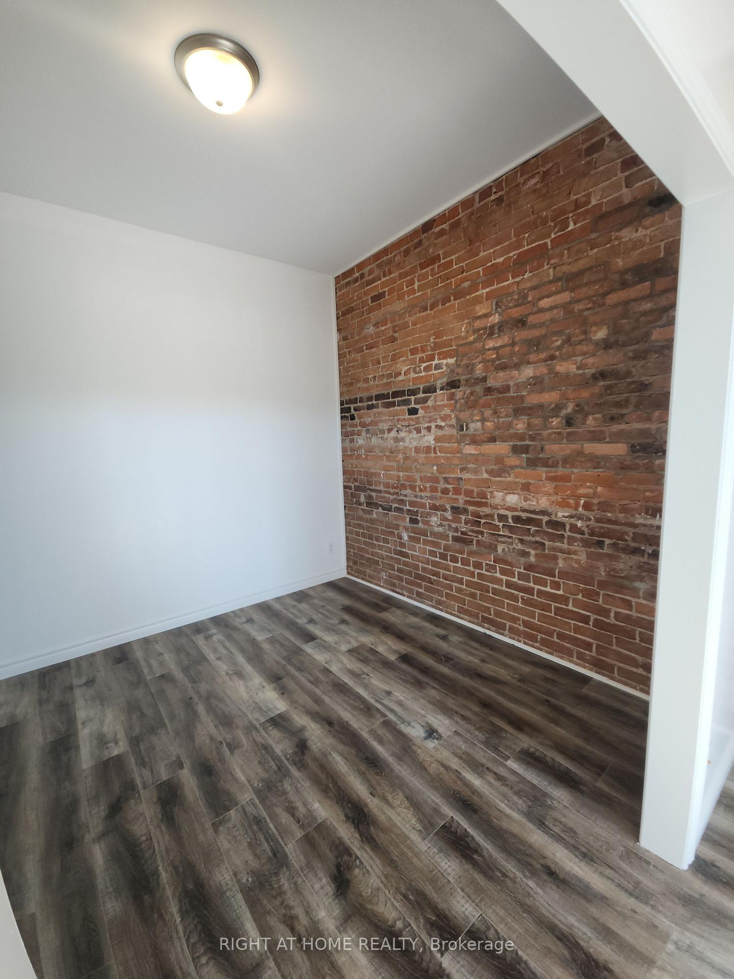 Photo 8 of Unit 201, 9 Queen Street W, Springwater, Elmvale — HOMEH