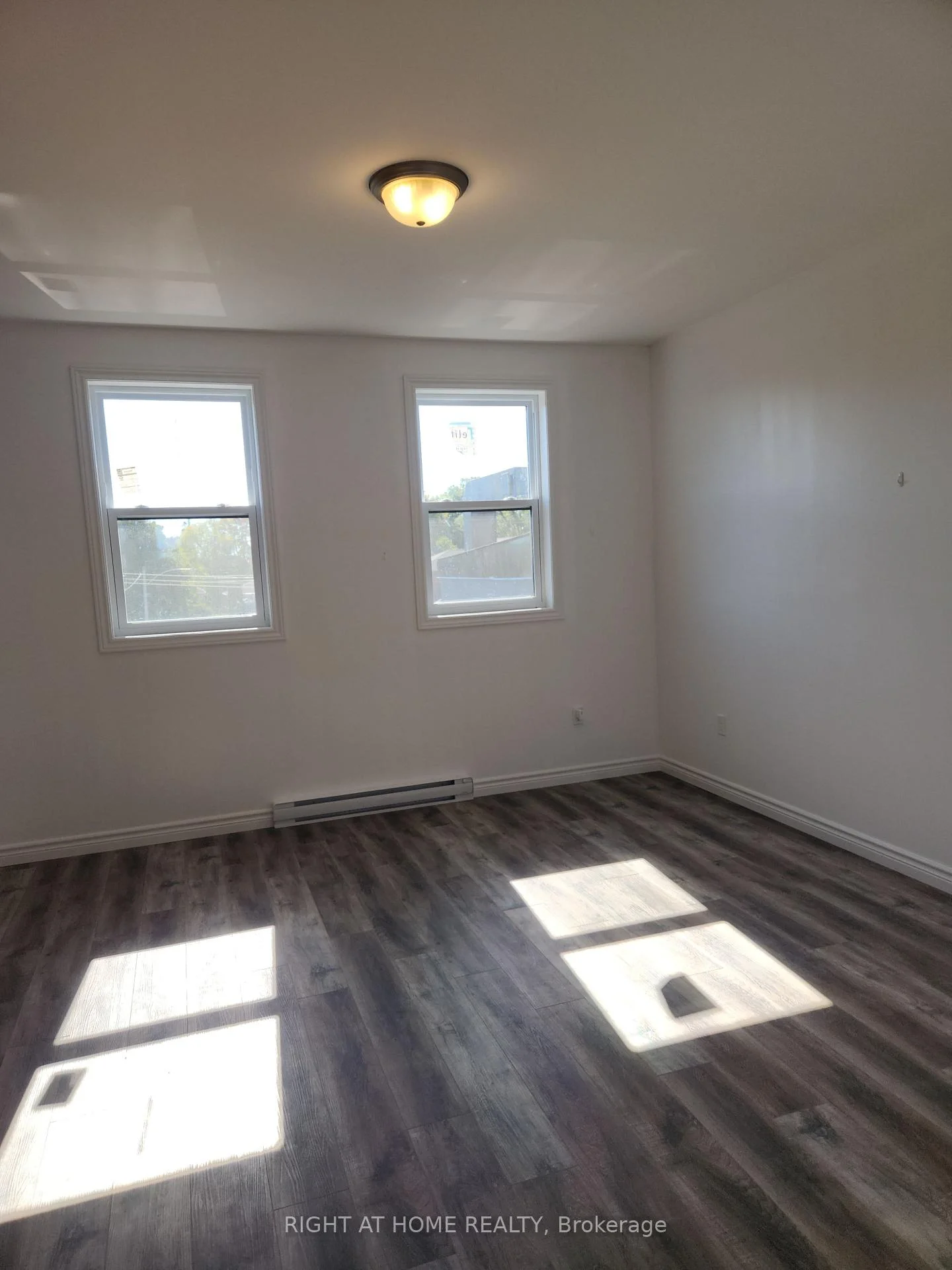 Photo 28 of Unit 201, 9 Queen Street W, Springwater, Elmvale — HOMEH